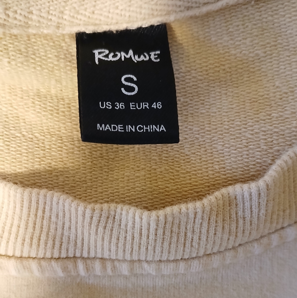 ROMWE Sweatshirt - Picture 2 of 3